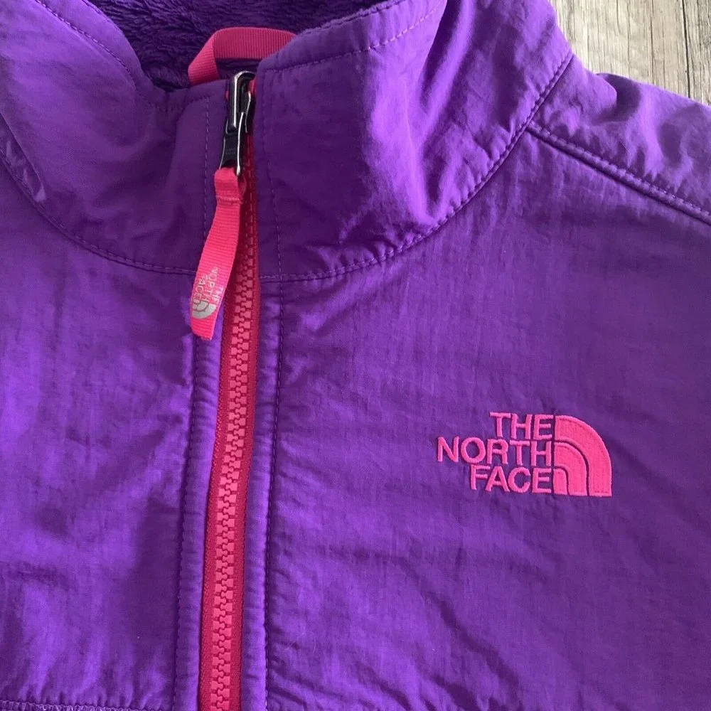 North Face Purple Fleece Jacket Girls Size Large  (14-16) Full Zip, Pockets